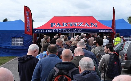 Partizan door
